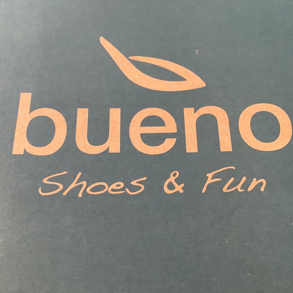 Bueno Red Tulip Walt Boots in Nubuck Suede with Black Elastic - Picture 6 of 6